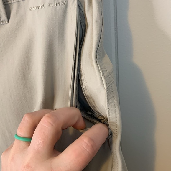 Columbia Titanium Convertible Packable Tan Cargo Pants Women's Size Medium - Picture 8 of 11